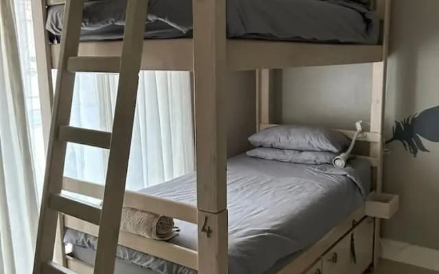 Room-cozy Crner Kitehouse