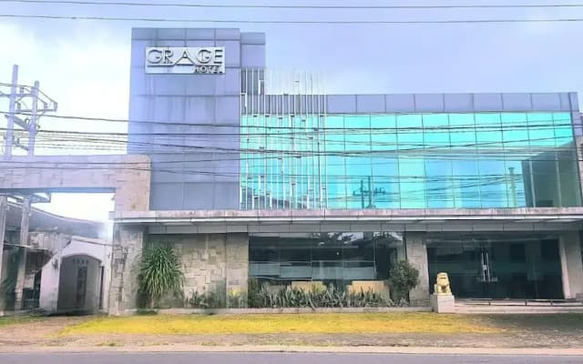 Grage Hotel Malang by TOS