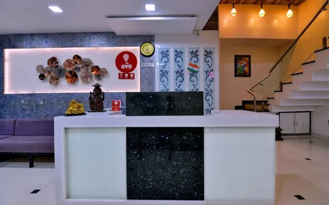 OYO 8022 Hotel Sunil Inn