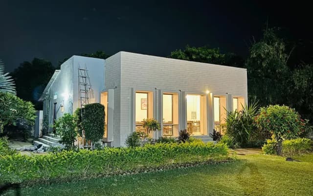 MACHLI A Wilderness Home