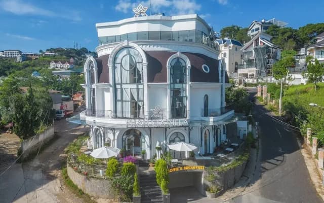 Pham Gia Villa &Hotel