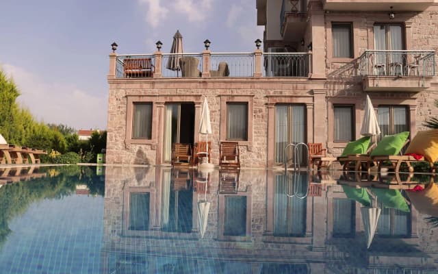 Cunda Rota Hotel