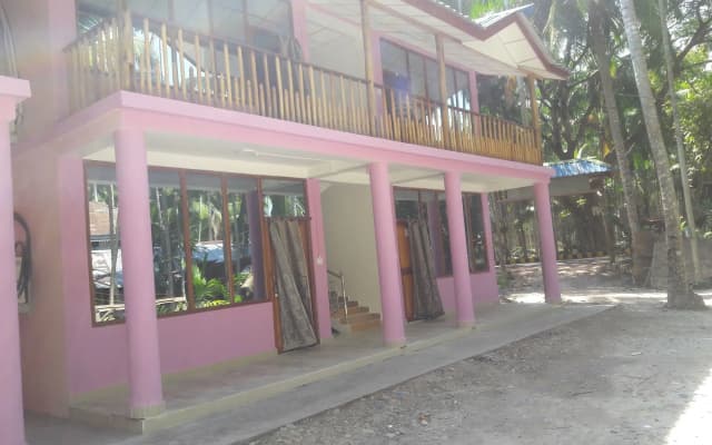 Sunrise Beach Resort