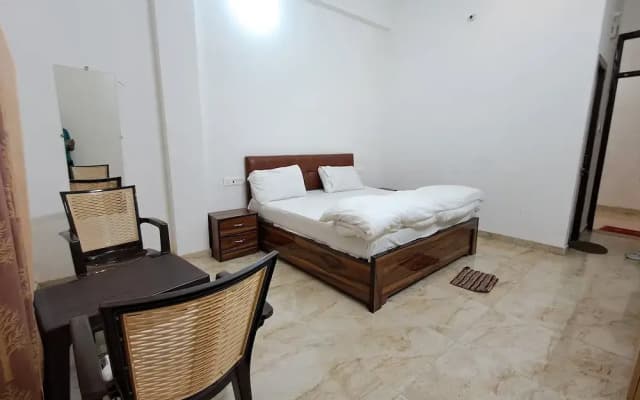 HK Jaiswal Sabha Kumbh Guest House