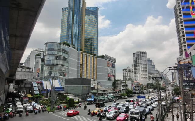 YOLO Bangkok Boutique Hotel