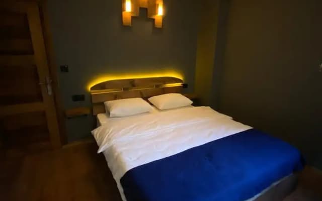 River Deluxe Boutique