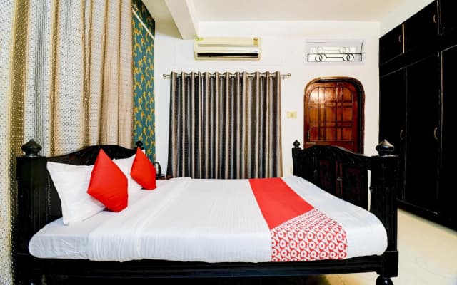 OYO Flagship 79500 The Dove Villa