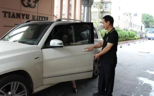 Fengya Hotel (Nanning Wuyi Road Jiangnan Wanda)