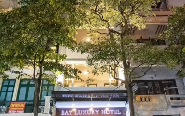 Bay Luxury Hotel & Spa - No 9 Nguyen Truong To, Ha Noi