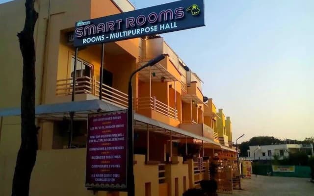 Hotel Smart Room By Shree Vatika