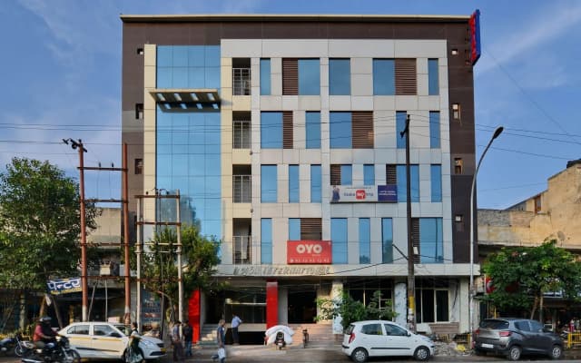 Hotel Noida International