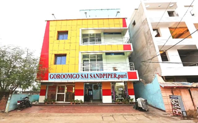 Goroomgo Sai Sandpiper Puri