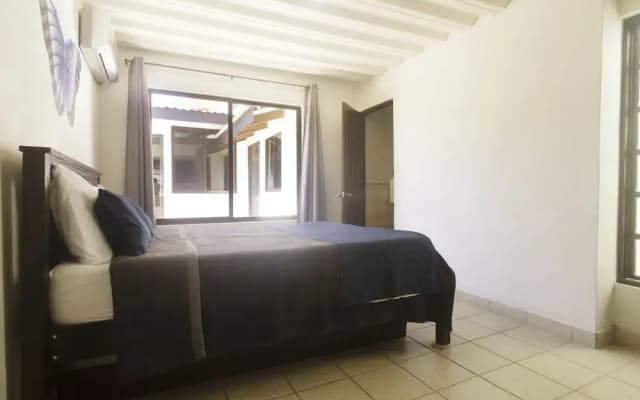 Js -14b 6 Bedroom Home