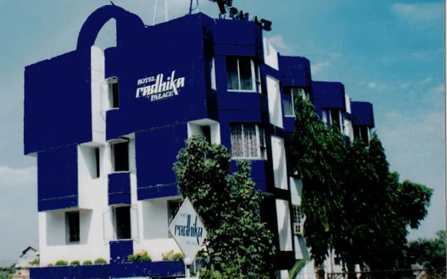 Hotel Radhika Palace