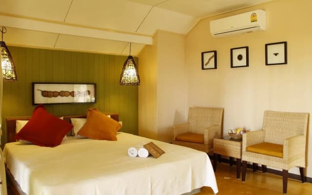Chumphon Cabana Resort