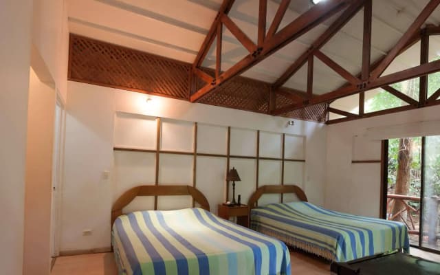 Portasol Rainforest and Ocean View Living