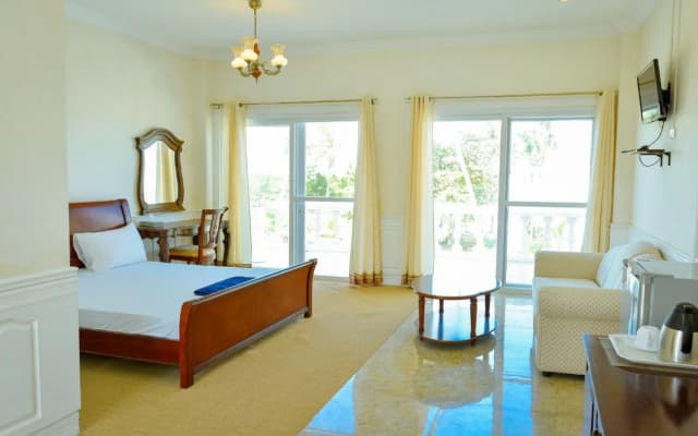 Casa Blanca by The Sea