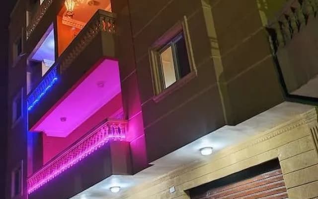 DISCOVER Pyramids inn