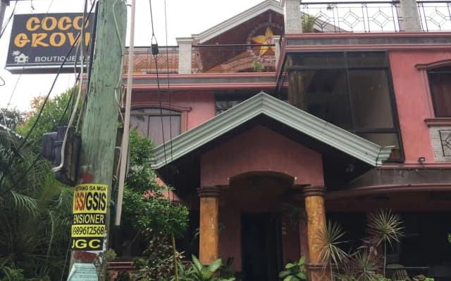 OYO 426 Coco Grove Tourist Inn
