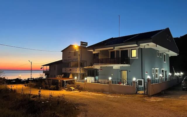 Beşer Turizm - Avşa Adası Çınar Koyu