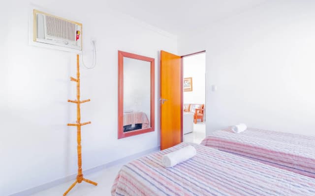 GB09 Ótima Casa 6 Quartos a 50m da Praia