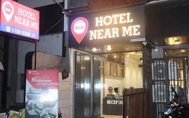 Hotel Near Me