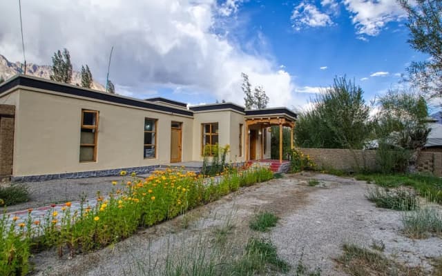 Chalet Seabuckthorn