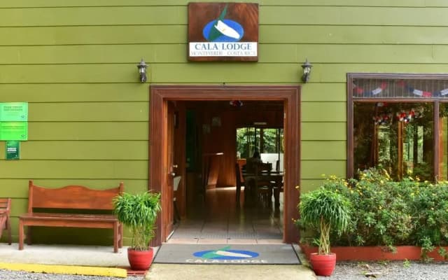 Cala Lodge