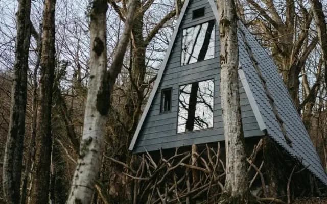 Коттедж Polyana A House (Поляна А Хаус)