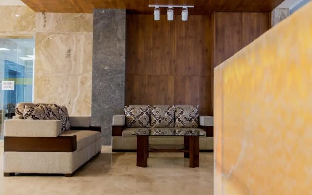 Hotel Hills Tirupattur