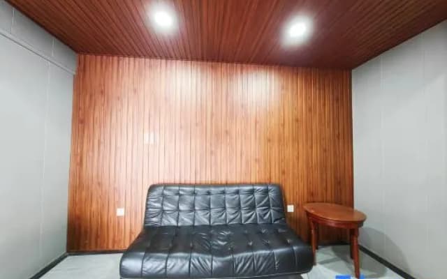 Rujia Huayi Selected Hotel (Cangfeng Road Branch of Hebei Normal University)