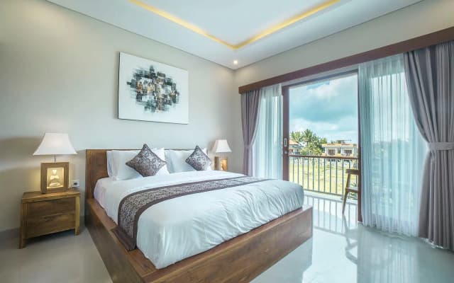 Putih DCarik Ubud