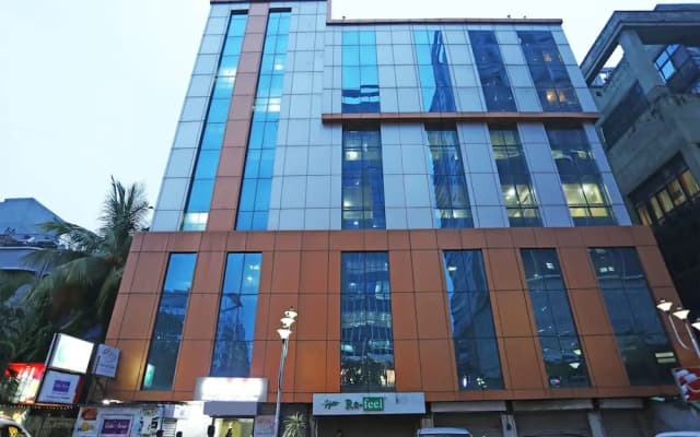 OYO 16010 The Stay