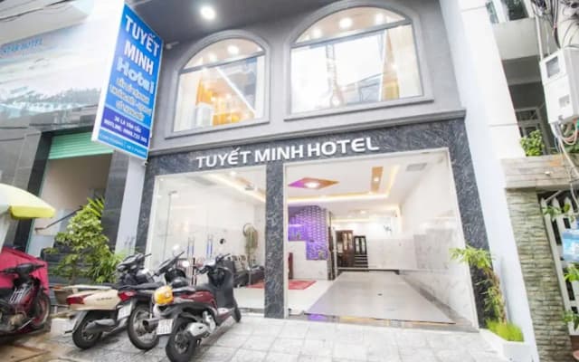 Tuyet Minh Hotel
