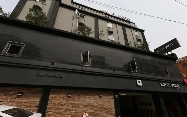 HOTEL YaJa West Gate