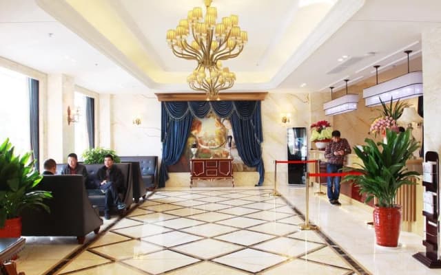 Four Seasons Fashion Hotel (Yongkang South Railway Station Xijinqiao Pedestrian Street)