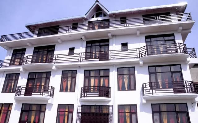 Lord Krishna Himalayan Hotel and Restaurant