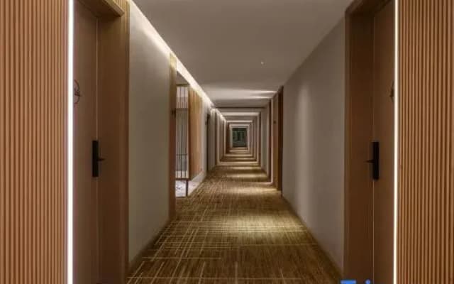 Starway Hotel (Burqin Shenhu South Road)