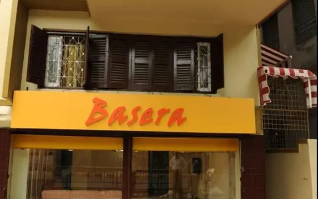 Hotel Basera