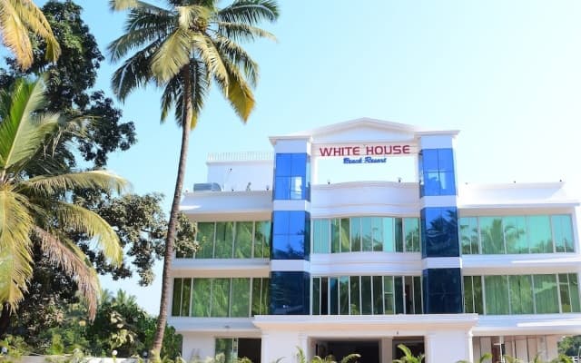 White House Beach Resort
