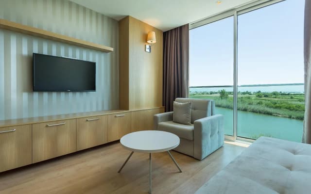 Aska River Suites