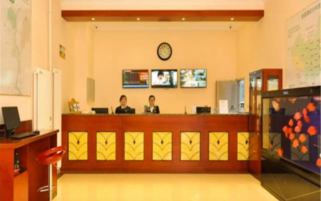 GreenTree Inn Chengde Railway Station Southeast Chengde Century City Business Hotel