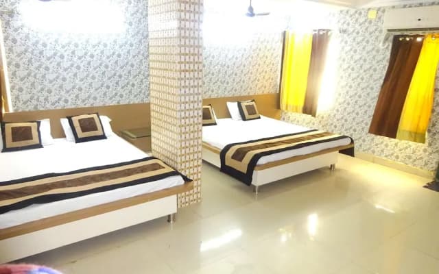 Hotel Raj Palace by Sky Stays