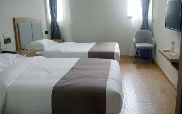 Changxing Yuetu Hotel (Taihu Longzhimeng Branch)