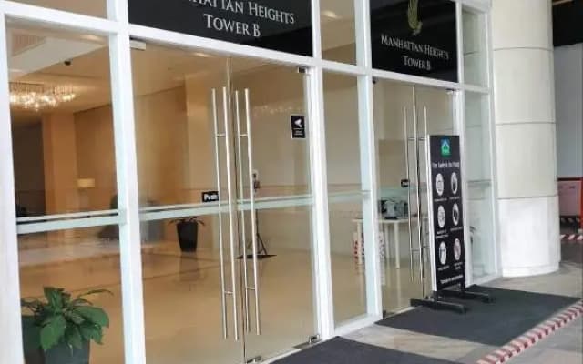Cubao ManhattanHeights Unit 7EF Tower B, 1BR