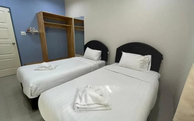 Uthaithani Resort
