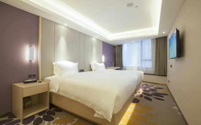 Lavande Hotels· Jingmen Xingqiu Shijiecheng