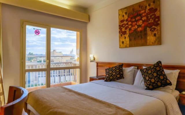 Royal Marshal Hotel