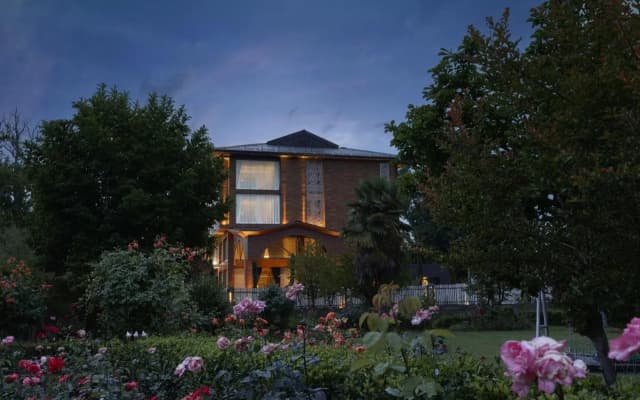 WelcomHeritage Grand, Srinagar