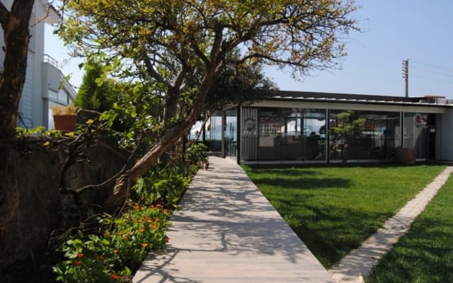 Cunda Ezer Otel +6 Yas